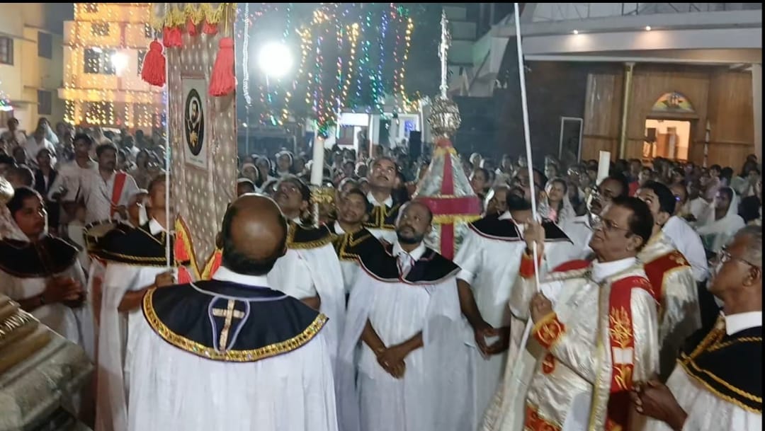 കൊതവറ പള്ളിയിൽ വിശുദ്ധ ഫ്രാൻസിസ് സേവ്യറിന്റെ ദർശന തിരുനാളിന് കൊടിയേറി