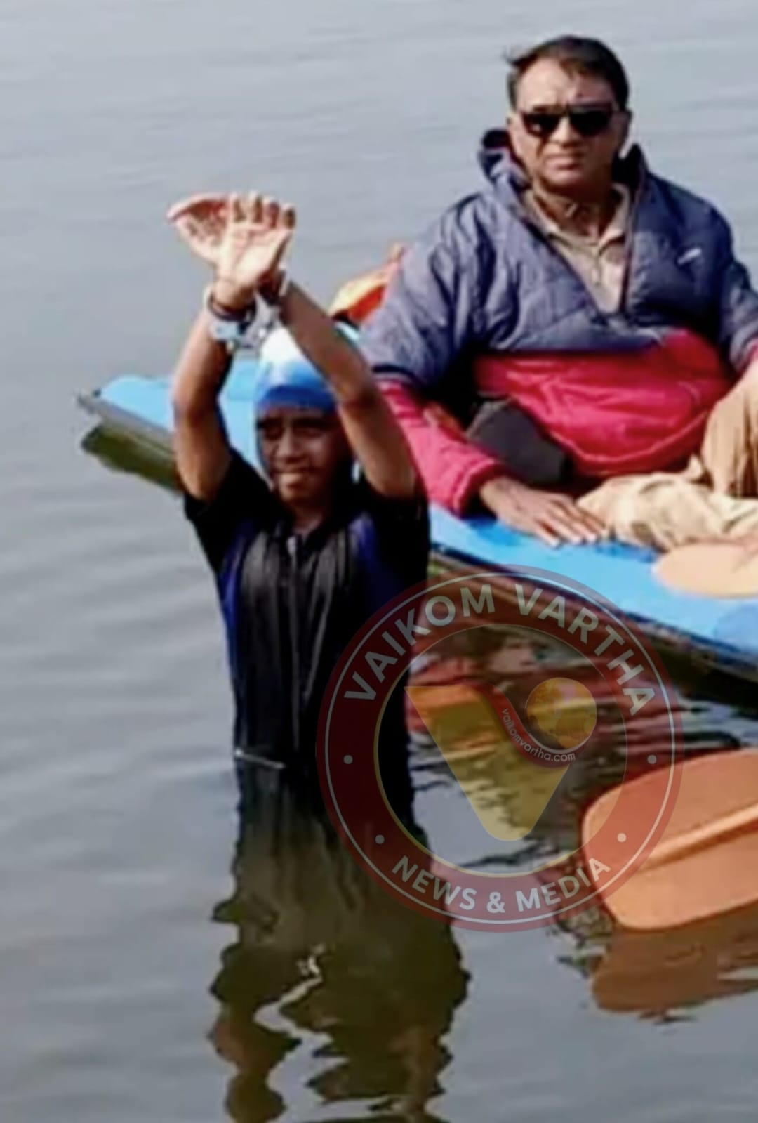 ഓളപ്പരപ്പിൽ ചരിത്രം കുറിച്ച് കാശിനാഥ്