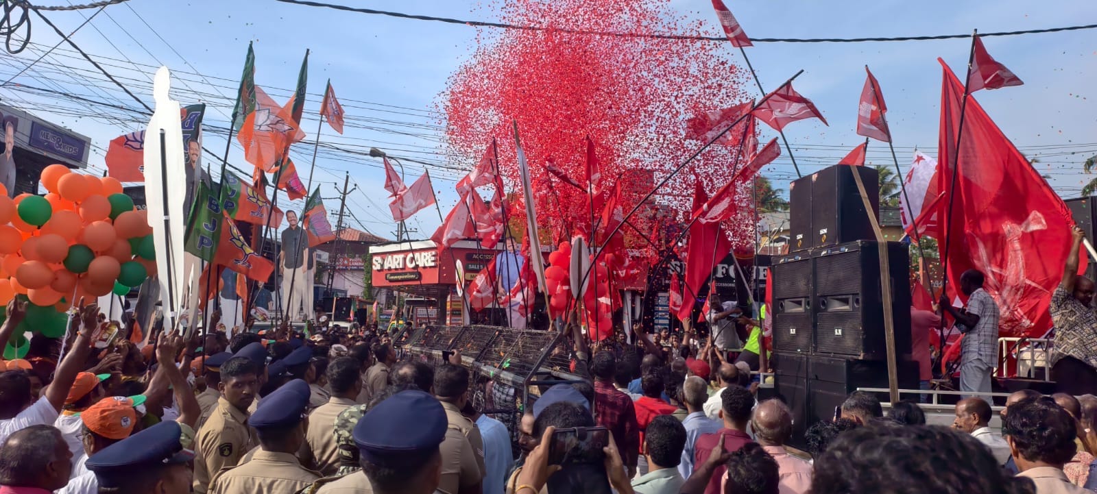 കലാശക്കൊട്ട് തുടങ്ങി: എൽ.ഡി.എഫും എൻ.ഡി.എയും നേർക്കുനേർ