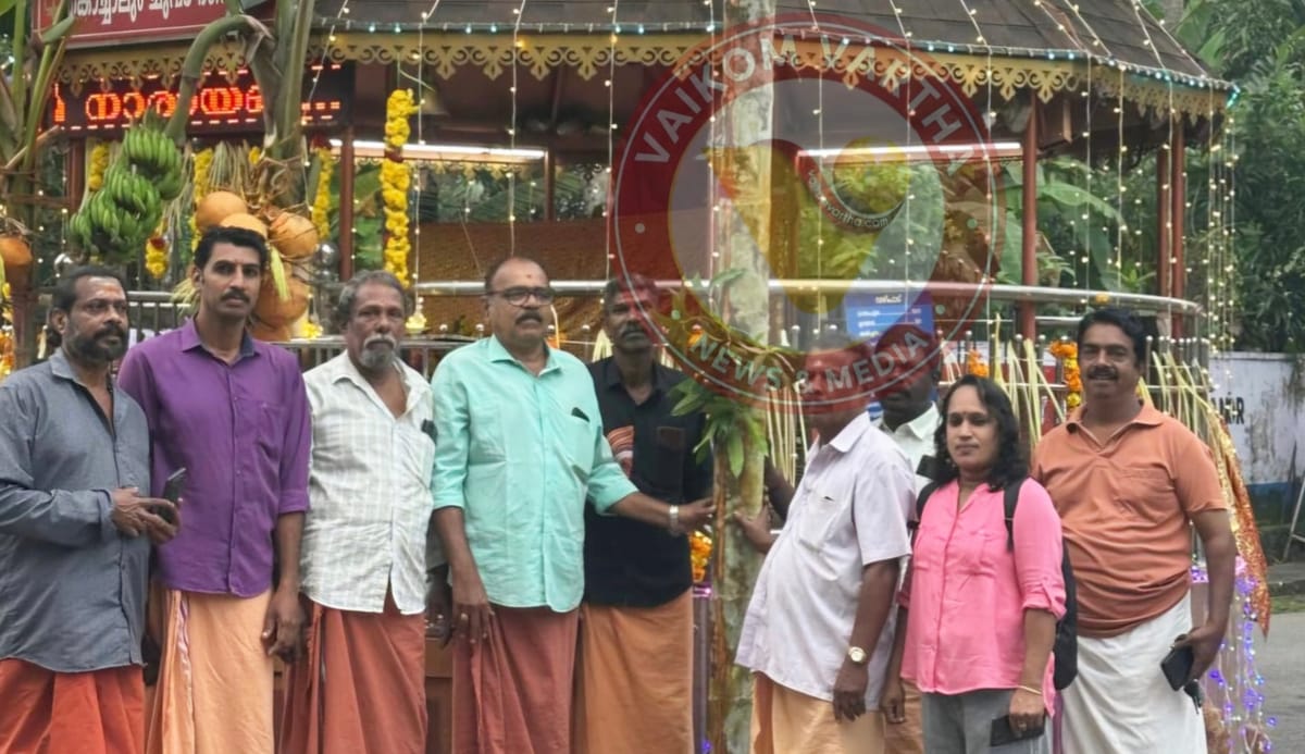 അഷ്ടമി: വരവേല്പ് പന്തലുകൾക്ക് കാൽനാട്ടി
