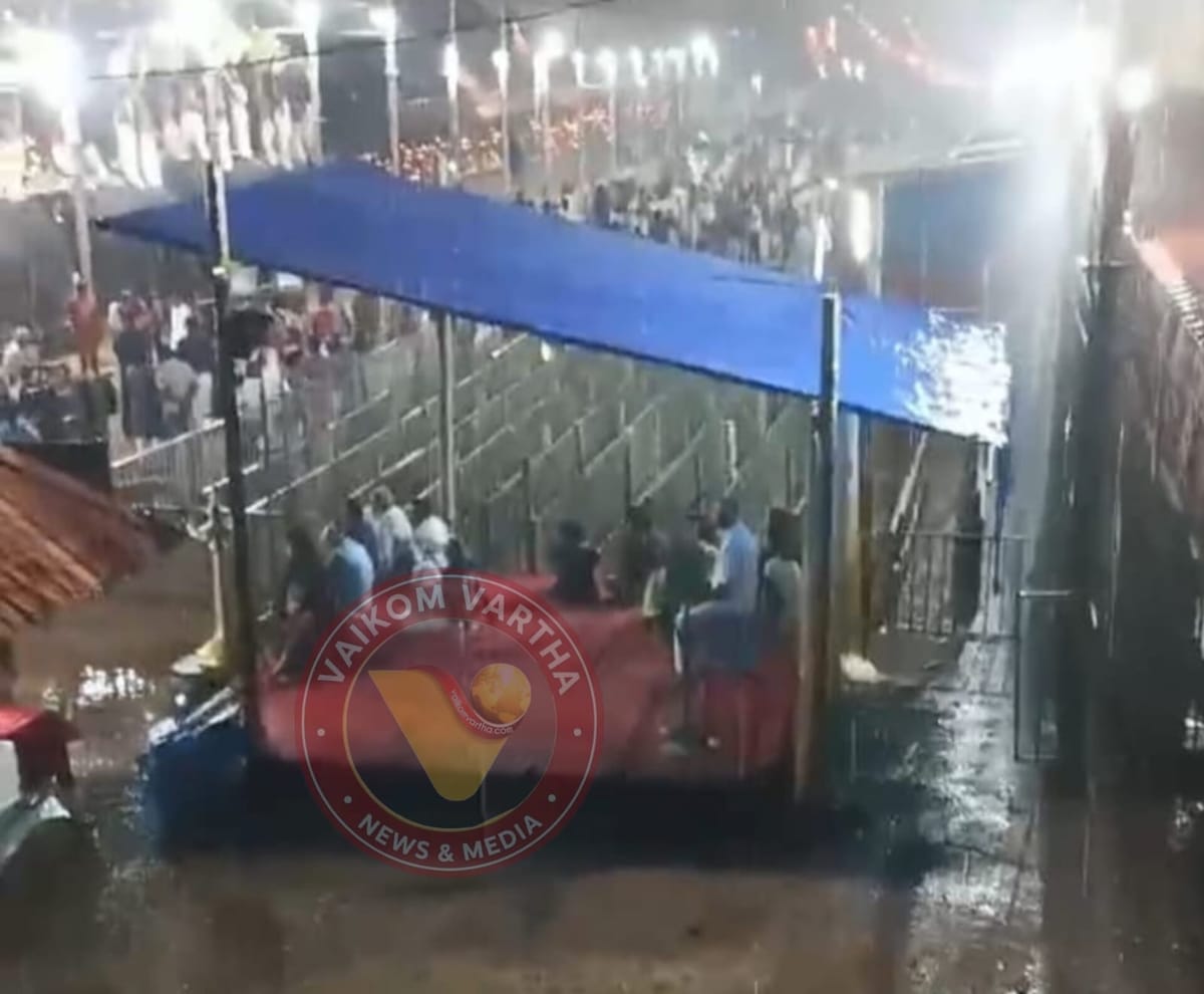 കഥകളി ഇന്ന്: ഇനിയും തട്ടൊരുങ്ങിയില്ല