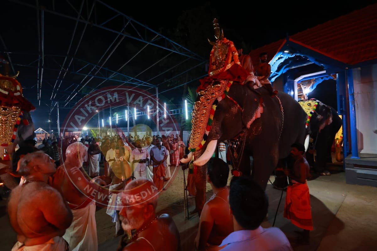 അഷ്ടമിക്ക് സമാപനമായി ആറാട്ട്