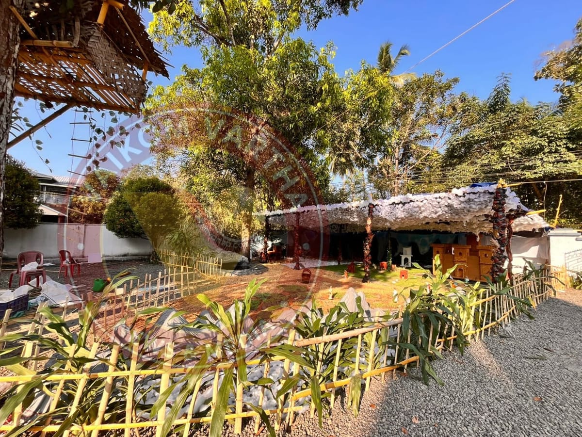 ഇടയാഴത്ത് തിരുപ്പിറവിക്കായി പുൽക്കൂട് ഒരുങ്ങി