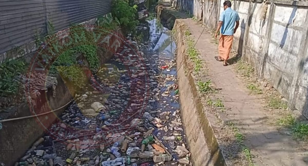 ക്ഷേത്രനഗരിയുടെ തീരാകളങ്കമായി അന്ധകാരത്തോട്