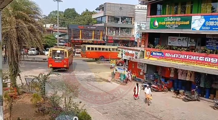 തലയോലപ്പറമ്പ് ബസ് സ്റ്റാൻഡിൽ അപകടം പതിവാകുന്നു