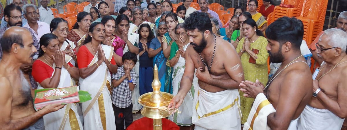 വിഗ്രഹഘോഷയാത്ര ഭക്തി സാന്ദ്രമായി