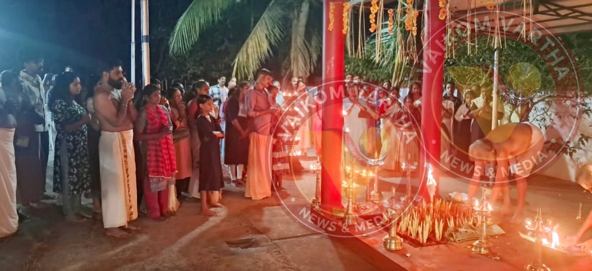 തെക്കുപുറത്ത് ഗുരുതി ഭക്തി സാന്ദ്രം