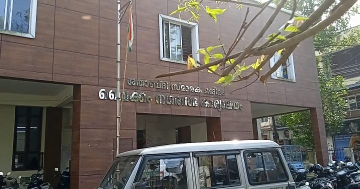 നഗരത്തിലെ ഗതാഗത കുരുക്കുക്കിനെതിരെ പ്രമേയം അവതരിപ്പിച്ചു