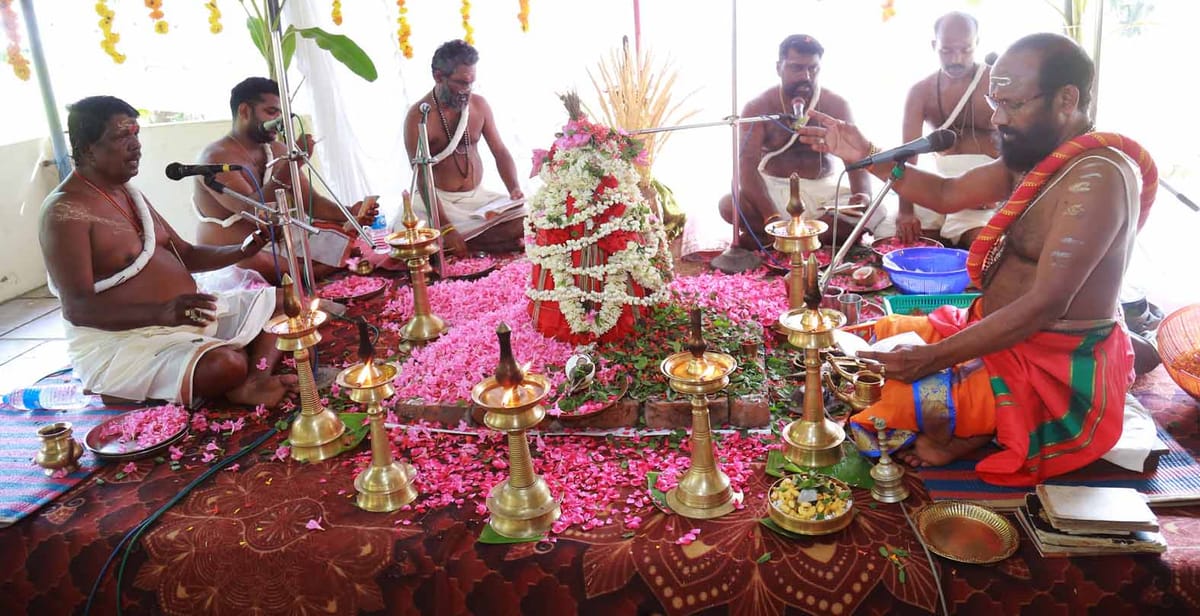 മറുതാപ്പുരയ്ക്കൽ ദേവീക്ഷേത്രത്തിൽ പന്തീരായിരം പുഷ്പാഞ്ജലി
