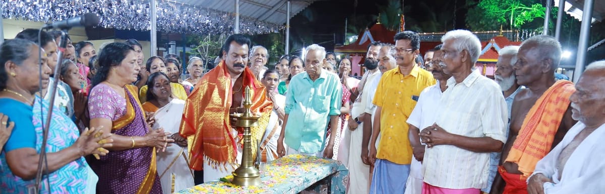 നേരേകടവ് ശ്രീഭദ്രാദേവി ക്ഷേത്രത്തില്‍ സര്‍വ്വൈശ്വര്യപൂജ ഭക്തിസാന്ദ്രം