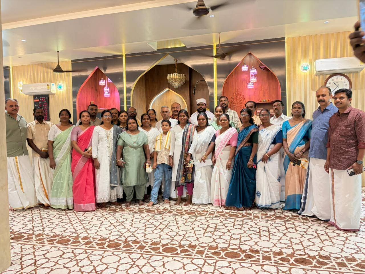 ഈദ് സംഗമത്തിൽ നഗരസഭ അംഗങ്ങൾക്ക് ആദരം