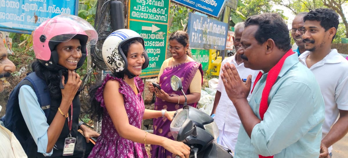 പി. പ്രദീപ് വെള്ളൂരിൽ പര്യടനം നടത്തി