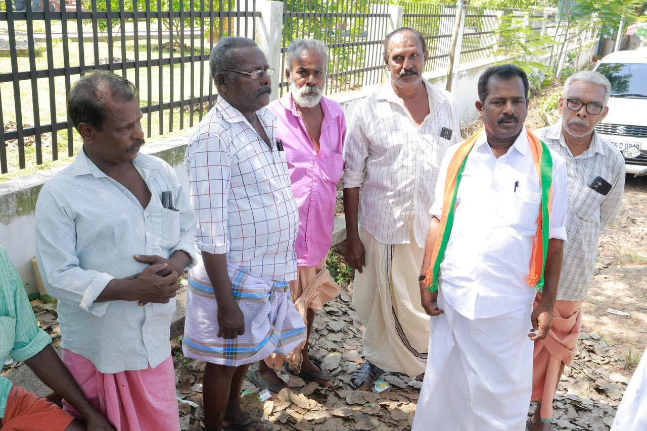 എൻ.ഡി.എ സ്ഥാനാർത്ഥി കെ. അജിത്ത് വെള്ളൂർ മേഖലയിൽ പര്യടനം നടത്തി