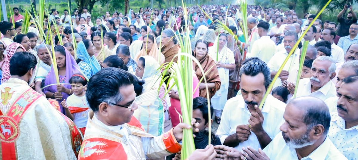 വൈക്കത്തെ ക്രൈസ്തവ ദേവാലയങ്ങളില്‍ ഓശാന ഞായര്‍ ഭക്തിനിര്‍ഭരം