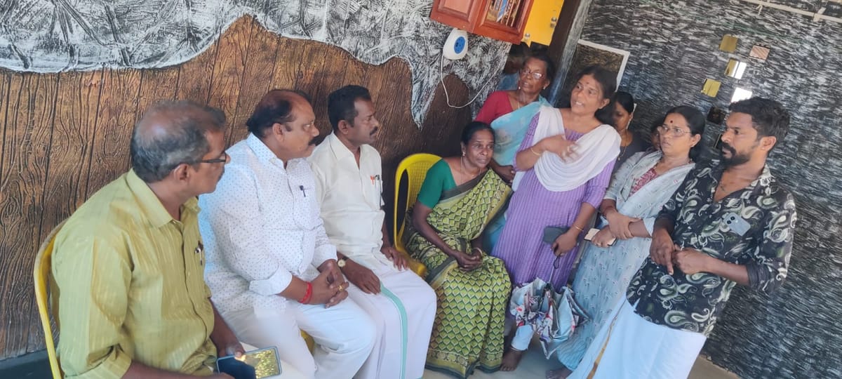 ബി.ജെ.പി ദേശീയ നിർവ്വാഹകസമിതി അംഗം പ്രേമാനന്ദ റഡ്ഡി  മക്കൻ ചെല്ലപ്പൻ്റെ വീട്ടിലെത്തി