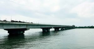 നേരേകടവ് - മാക്കേകടവ് പാലം; 60 ശതമാനം നിർമാണ ജോലികൾ പൂർത്തിയായി