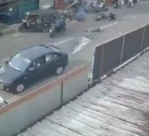 നിയന്ത്രണം വിട്ട ഓട്ടോറിക്ഷ കടയിൽ ഇടിച്ചു കയറി: ഡ്രൈവർക്ക് പരിക്ക്