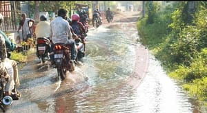 വൃശ്ചിക വേലിയേറ്റം ശക്തം: വൈക്കത്ത്  ആയിരത്തോളം വീടുകൾ വെള്ളക്കെട്ടിൽ