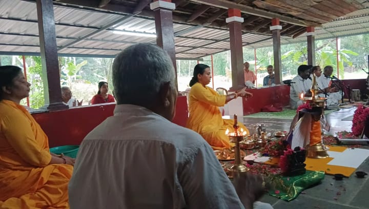 വൈക്കം ഉല്ലല മാതാ അമൃതാനന്ദമയി മഠത്തിൽ രാമായണ പാരായണ സമാപനവും ശ്രീരാമ പൂജയും നടത്തി