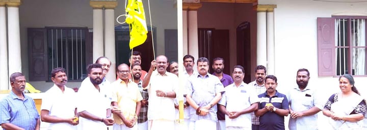 ഗുരുദേവ ജയന്തി: പതിനേഴായിരം ഭവനങ്ങളിൽ പീതവർണ കൊടികൾ ഉയർന്നു
