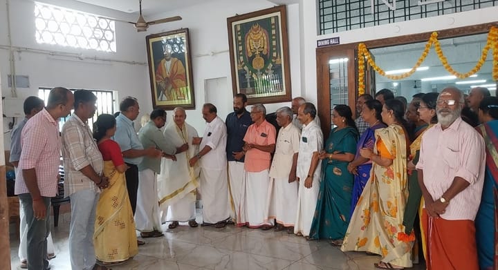 ഡോ.കെ. ഷഡാനനൻ നായരെ വൈക്കം അർബൻ ബാങ്കിന്റെ നേതൃത്വത്തിൽ ആദരിച്ചു