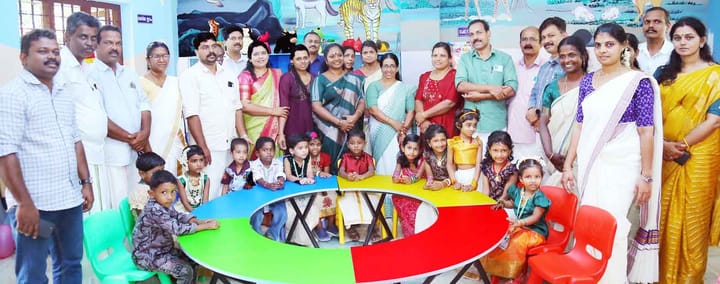 ചെമ്മനത്തുകര മാതൃക പ്രീ പ്രൈമറി സ്‌കൂളിൽ വർണക്കൂടാരം ഉദ്ഘാടനം ചെയ്തു