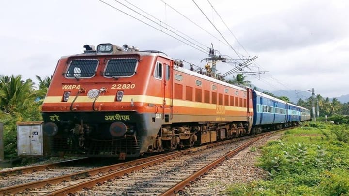 ട്രെയിനിന് കല്ലെറിഞ്ഞ വിദ്യാർത്ഥികൾ പിടിയിൽ