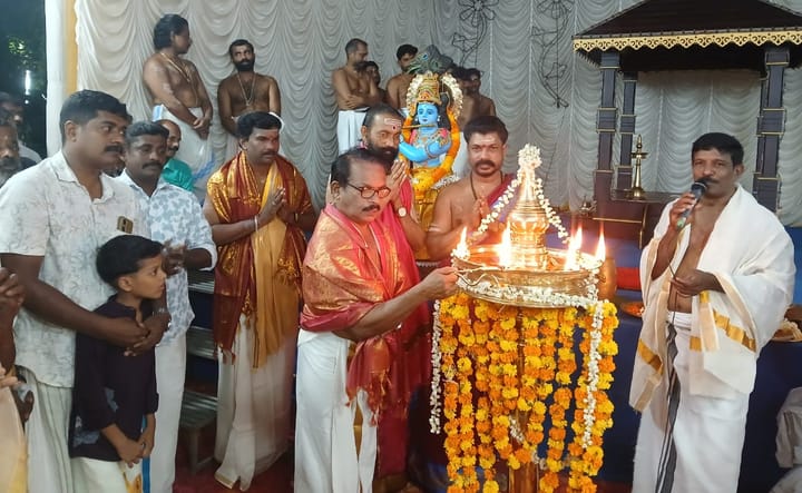 ശ്രീമദ് ഭാഗവത സപ്താഹ യജ്ഞത്തിനു തുടക്കമായി