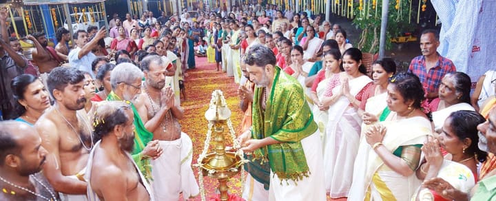 പോളശ്ശേരി ഭഗവതി ക്ഷേത്രത്തില്‍ ഭാഗവത സപ്താഹയജ്ഞം തുടങ്ങി