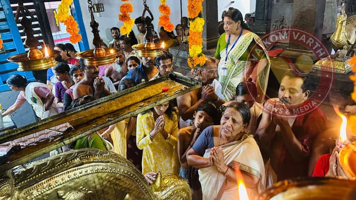 സായൂജ്യമായി തൃക്കാർത്തിക ദർശനം