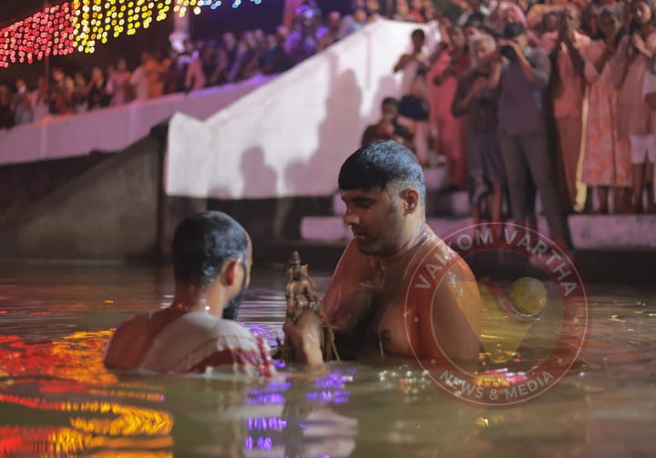 ഭക്തിയുടെ നിറവിൽ ഉദയനാപുരത്തപ്പൻ്റെ ആറാട്ട്