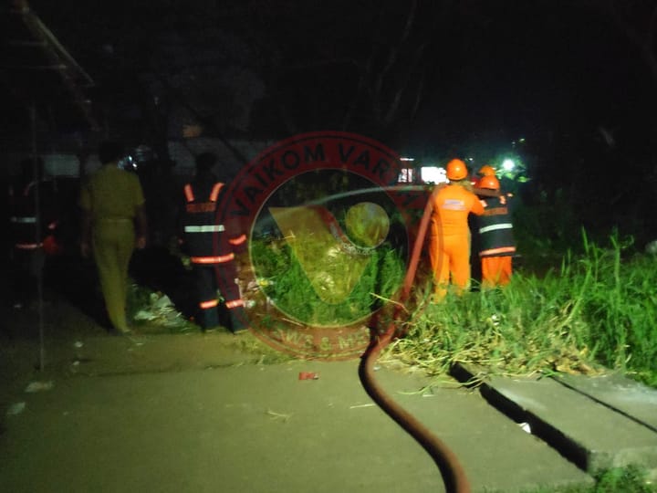 നഗരമധ്യത്തിൽ തീ പിടുത്തം