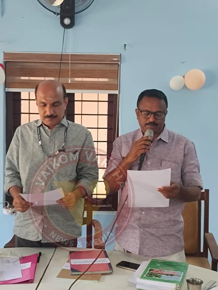 വരയ്ക്കും, പാടും ഈ പഞ്ചായത്ത് പ്രസിഡൻ്റ്