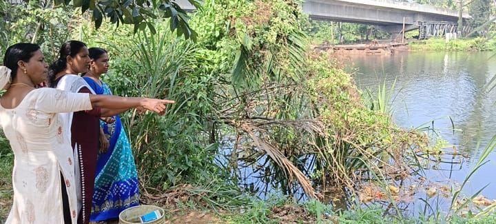 മൂലേക്കടവ് പാലം നിർമ്മാണത്തിനിടെ പുഴയുടെ തീരം ഇടിഞ്ഞു താഴ്ന്നു