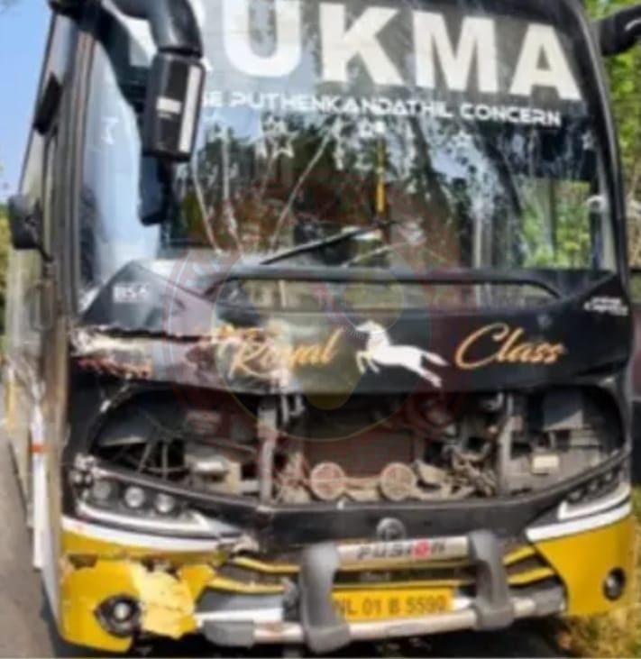 കെ.എസ്.ആർ.ടി.സി ബസും ടൂറിസ്റ്റ് ബസ്സും കൂട്ടിയിടിച്ച് നിരവധി പേർക്ക് പരിക്ക്