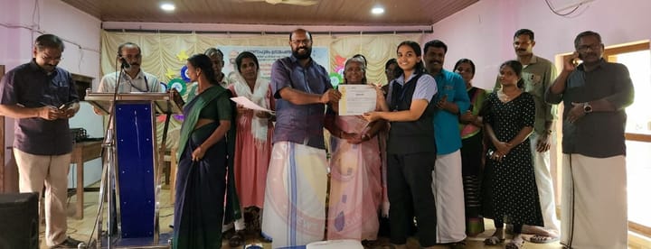 മാലിന്യ സംസ്കരണം: പുരസ്കാരം നൽകി