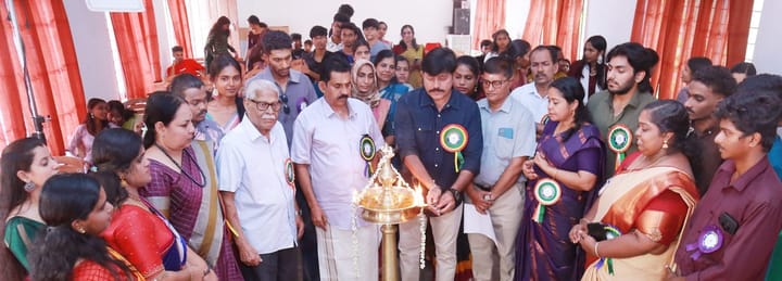 വിദ്യാര്‍ത്ഥികള്‍ കാലത്തിനൊത്ത വിദ്യാഭാസ രീതി സ്വായത്തമാക്കണം