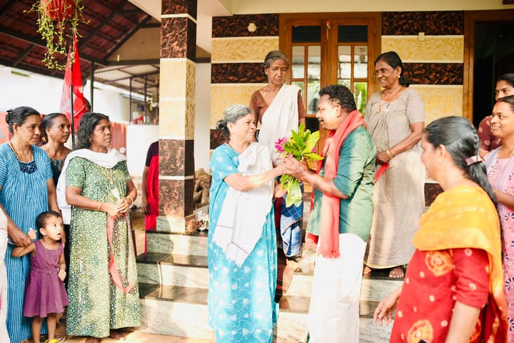 വൈക്കത്തിന്റെ നെല്ലറയിലൂടെ പി. പ്രദീപ്