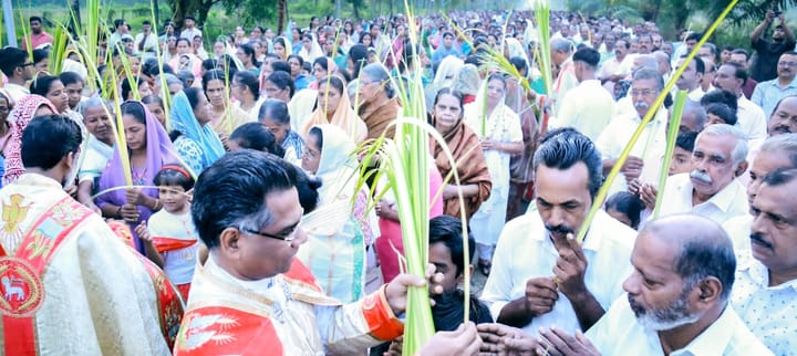 വൈക്കത്തെ ക്രൈസ്തവ ദേവാലയങ്ങളില്‍ ഓശാന ഞായര്‍ ഭക്തിനിര്‍ഭരം